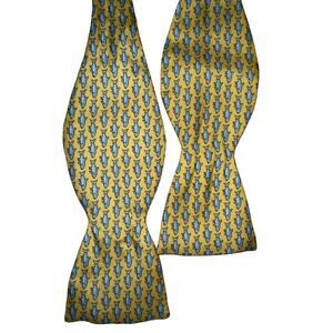 Vineyard Vines Silk Adjustable Bow Tie 13 3/4 14 Yellow Shark